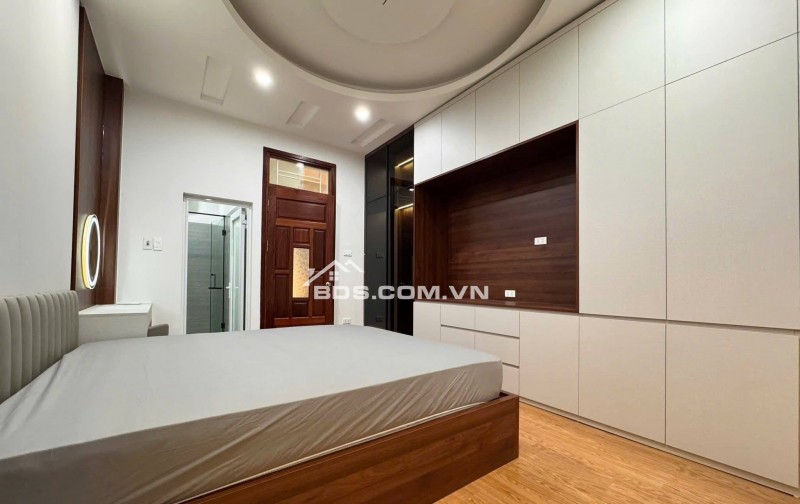 Bán Nhà Ngõ Quỳnh, Bạch Mai, Hai Bà Trưng 31m, 5 tầng, mt 4m, giá 10.35 tỷ.