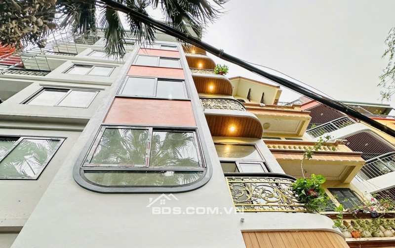 Vip Hai Thoáng - Sát Ô Tô Dòng Tiền 1tỷ/năm CCMN Giáp Ngã Tư Sở Đống Đa Thang Máy PCCC Chuẩn