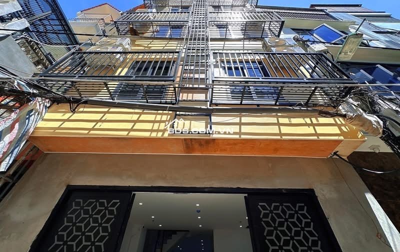 BÁN TOÀ CCMN PHỐ TRẦN THÁI TÔNG CẦU GIẤY