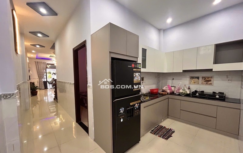 NHÀ ĐẸP MẶT TIỀN ĐƯỜNG TRẦN THỦ ĐỘ 33m , KẾT NỐI GIỮA ĐÀ NẴNG HỘI AN GIÁ TỐT TÌM ĐÂU RA CĂNG THỨ 2