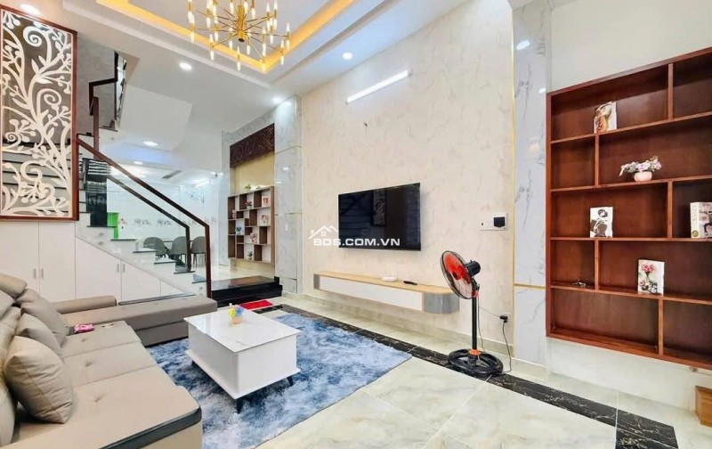 Chủ định cư nước ngoài cần bán gấp nhà Q3 giá chỉ 4.2 tỷ - 60m2