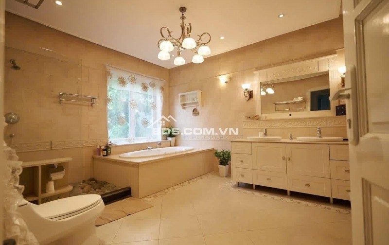 ĐIỂM CHẠM THƯỢNG LƯU - DINH THỰ LÔ GÓC TẠI  KHOẢNG TRỜI TÂY CIPUTRA