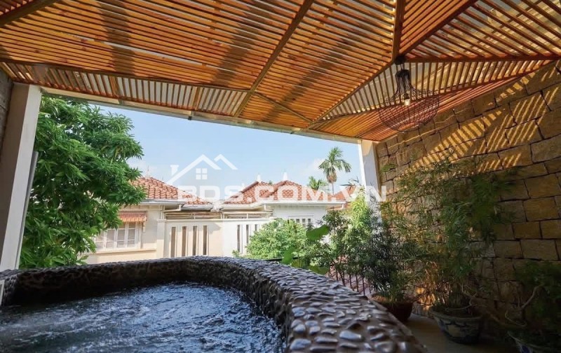 ĐIỂM CHẠM THƯỢNG LƯU - DINH THỰ LÔ GÓC TẠI  KHOẢNG TRỜI TÂY CIPUTRA