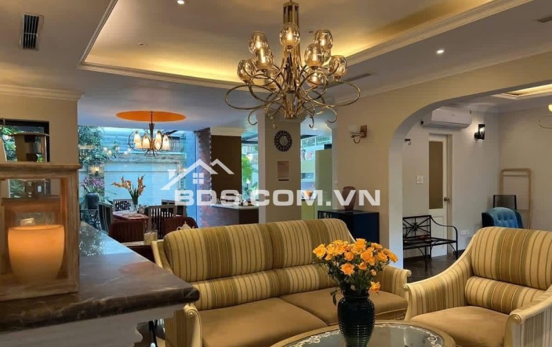 ĐIỂM CHẠM THƯỢNG LƯU - DINH THỰ LÔ GÓC TẠI  KHOẢNG TRỜI TÂY CIPUTRA