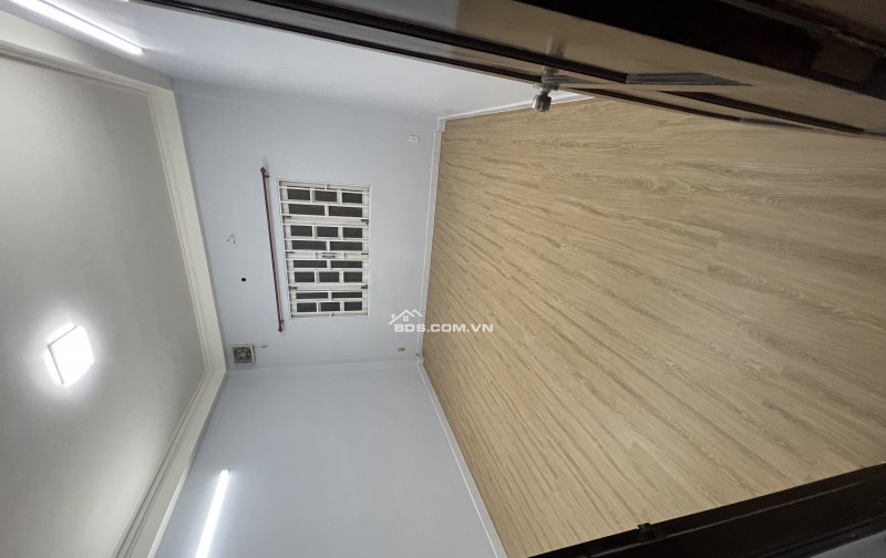 Nhà phố , khu tên lửa . Mặt tiền đường số 5A