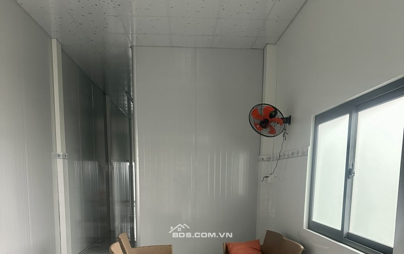 Cho thuê nhà gần Vinhomes Cần Giờ – 2PN, sân rộng đậu ô tô, ở10-12 người, nhà mới