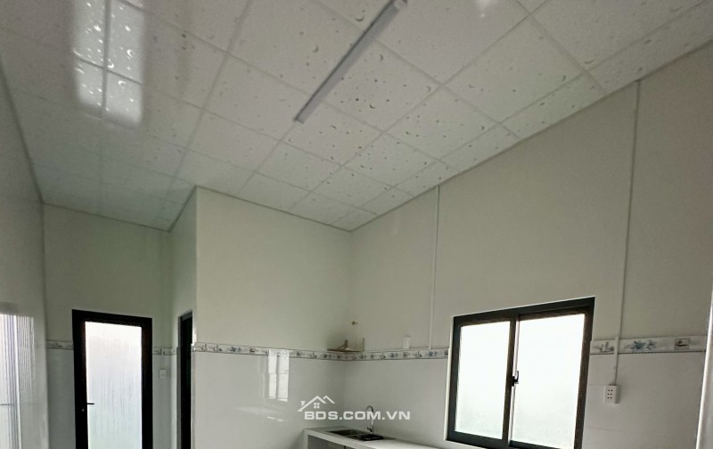 Cho thuê nhà gần Vinhomes Cần Giờ – 2PN, sân rộng đậu ô tô, ở10-12 người, nhà mới