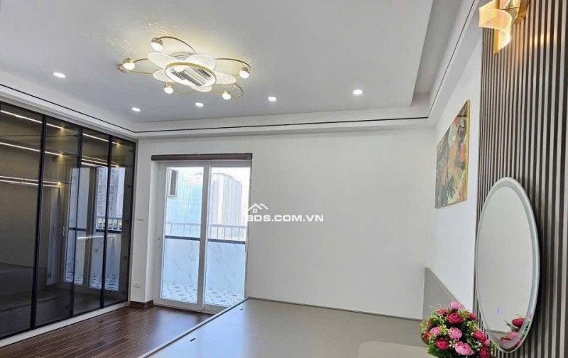 BÁN GẤP ĐỂ VỀ NHÀ MỚI-CHUNG CƯ TRUNG YÊN PLAZZA -TRUNG CỦA TRUNG TÂM-125M2 -SIÊU PHẨM 4 NGỦ-CHỈ 9 ĐỒNG.