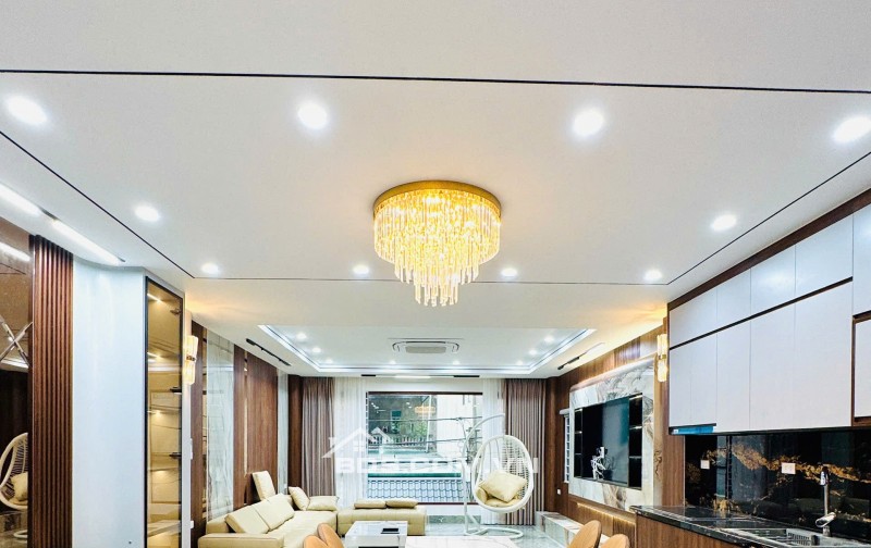 Bán nhà mặt ngõ to Bát Khối đoạn Nha Trạm, 52m2 x 6 tầng, thang máy, ô tô 7 chỗ vào nhà