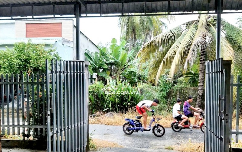 Bán nhà đất Thành phố Tây Ninh cũ, đi đến chợ và trường học chỉ hơn 1 phút đi xe máy