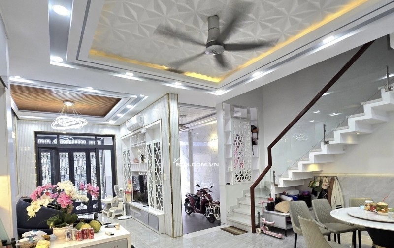 [NHÀ BÈ] BÁN NHÀ 4 TẦNG KDC GREEN RIVERSIDE ANH TUẤN – 83M² NGANG 6.4M – GARA ÔTÔ– 4PN 5WC