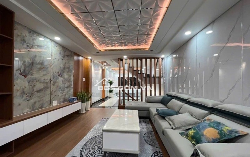 NHÀ MỚI 5 TẦNG – HẺM XE HƠI – GẦN NGÃ TƯ TÂN KỲ TÂN QUÝ