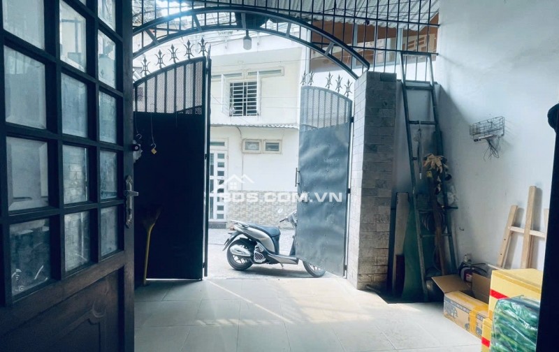  NHÀ ĐẸP TÂN BÌNH – HẺM THÔNG – GẦN NHÀ GA T3 – CHỈ 8.9 TỶ 