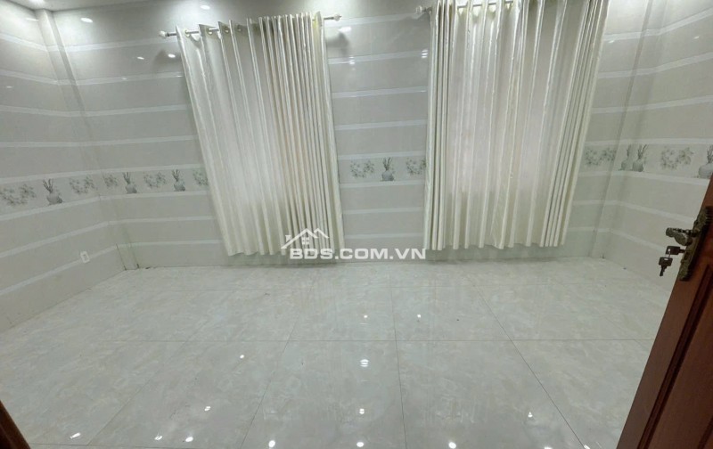 Bán nhà khu đô thị Hưng Phú 1 trệt 2 lầu đã có sổ hồng riêng