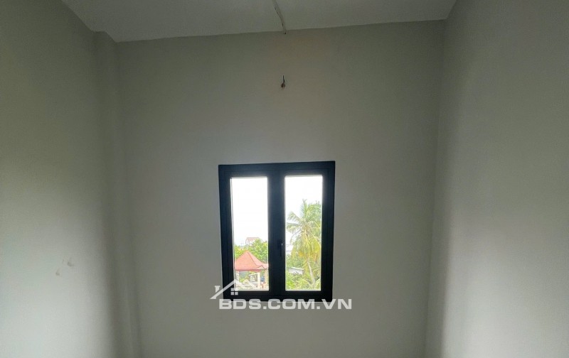 Gần chợ bình Chánh , đường đinh đức thiện