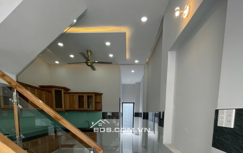 Gần chợ bình Chánh , đường đinh đức thiện