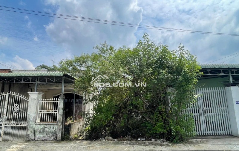 Nằm Ngay Trục Chính - Đường số 10A Tân An Hội. Sát Uỷ Ban Toà Án (5,4x40) 219m2. Giá 500Triệu