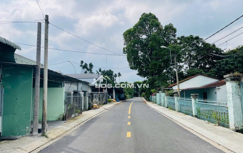 Nằm Ngay Trục Chính - Đường số 10A Tân An Hội. Sát Uỷ Ban Toà Án (5,4x40) 219m2. Giá 500Triệu