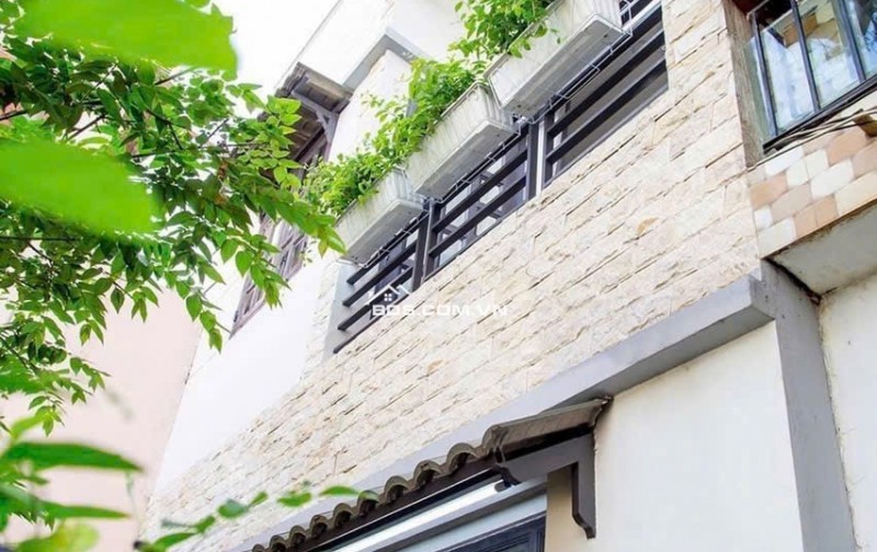 NHÀ ĐẸP SÁT ĐƯỜNG TÂY HÒA – PHƯỚC LONG A  5,8 TỶ |  58m²