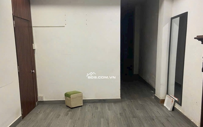 Bán nhà mặt tiền đường chính khu phố chợ Cầu Xáng