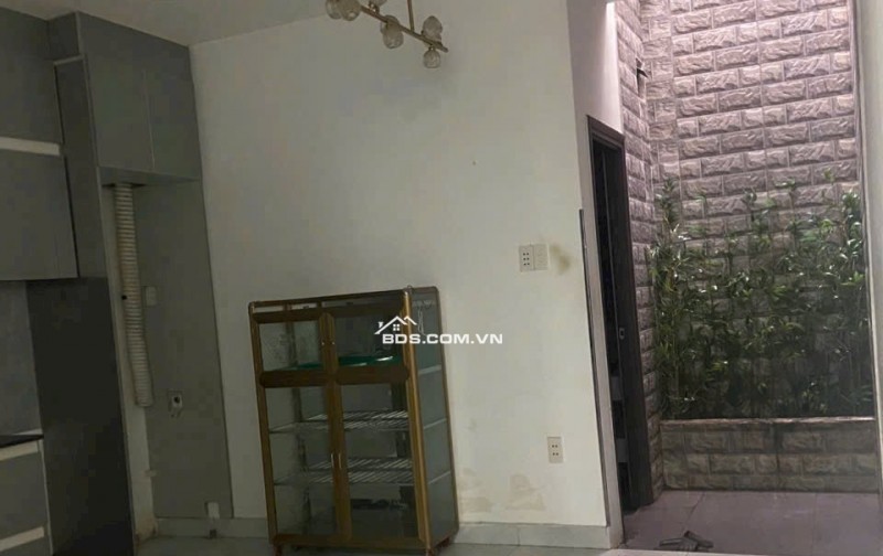 Bán nhà mặt tiền đường chính khu phố chợ Cầu Xáng