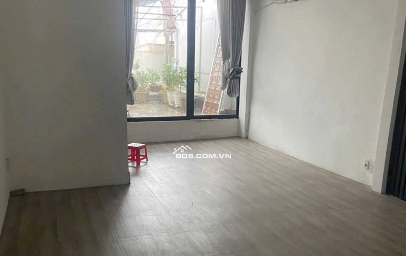 Bán nhà mặt tiền đường chính khu phố chợ Cầu Xáng