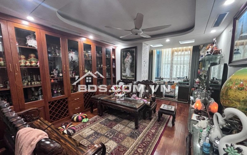 BÁN SIÊU PHẨM VỪA Ở VỪA CHO THUÊ NGUYỄN CHÁNH