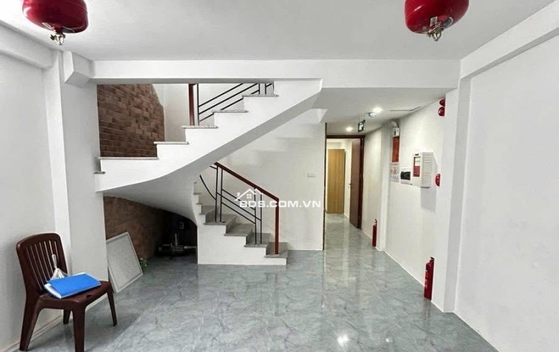 BÁN TOÀ CHDV  PHỐ TRẦN DUY HƯNG 10m ra phố lớn. Ô tô đỗ cửa