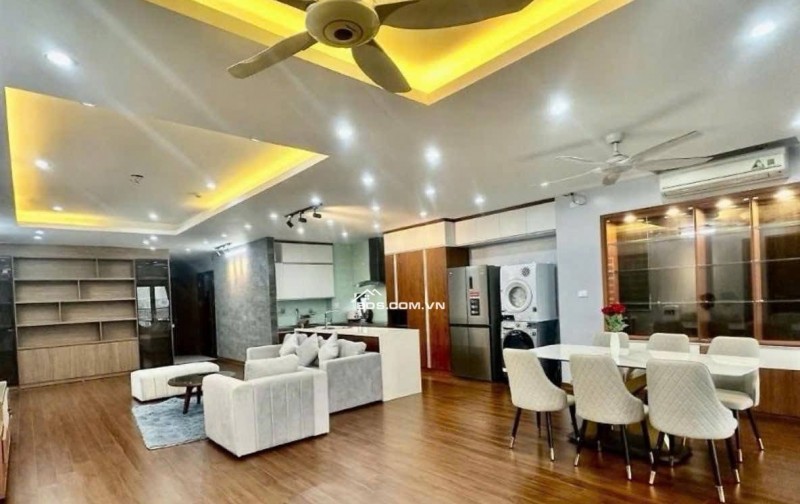 BÁN NHANH SIÊU PHẨM CHDV PHỐ TRỊNH CÔNG SƠN