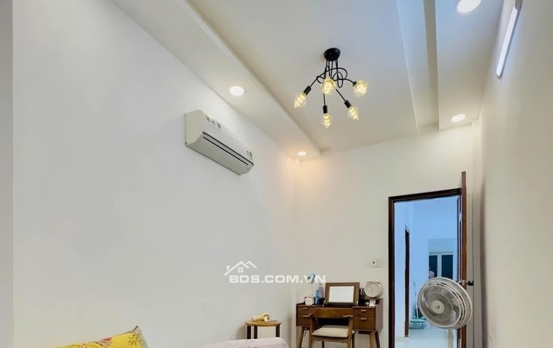  [PHƯỜNG BÀN CỜ] BÁN NHÀ MẶT TIỀN NGAY CÔNG VIÊN LÝ THÁI TỔ 4.3HA – 3 TẦNG – CHỈ 11.9 TỶ