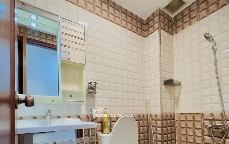  [PHƯỜNG BÀN CỜ] BÁN NHÀ MẶT TIỀN NGAY CÔNG VIÊN LÝ THÁI TỔ 4.3HA – 3 TẦNG – CHỈ 11.9 TỶ