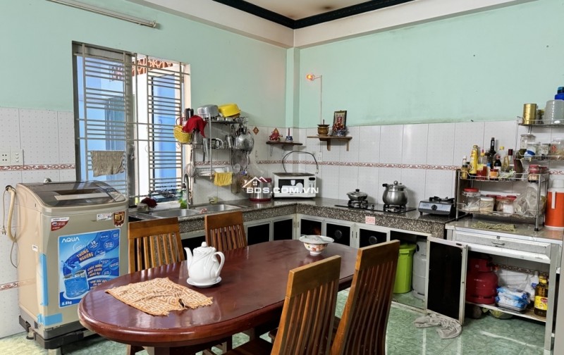 Bán nhà mặt tiền 4 tầng, Quận 8, đường 5m, gần Võ Văn Kiệt, 5x16, nhỉnh 9 tỷ.