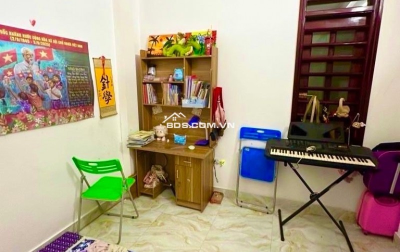 BÁN NHÀ PHÙNG KHOANG LÔ GÓC - ĐẸP NHƯ MỚI - CÁCH Ô TÔ 10M - FULL NỘI THẤT