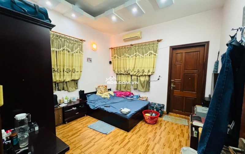 BÁN NHÀ NGUYỄN KHANG – TRUNG TÂM CẦU GIẤY – NGÕ Ô TÔ – NHÀ CHẮC CHẮN