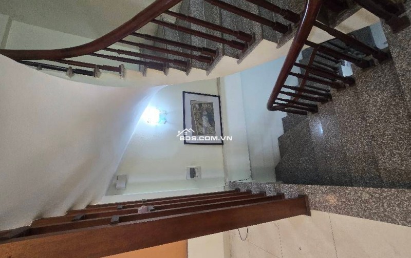 B.Á.N NHÀ PHÙNG KHOANG – NAM TỪ LIÊM – LÔ GÓC – 4 TẦNG – GIÁ 8,4 TỶ  VỊ TRÍ VÀNG – NGÕ THÔNG TRUNG VĂN – GẦN Ô TÔ – Ở HOẶC CHO THUÊ ĐỀU ĐỈNH