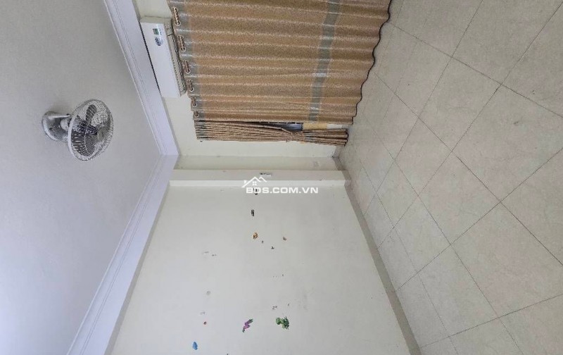 BÁN NHÀ LÔ GÓC PHÙNG KHOANG - 4 TẦNG CÓ SÂN RIÊNG - NGÕ THÔNG SẦM UẤT