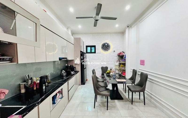 NHÀ ĐẸP LẠC LONG QUÂN – NGÕ RỘNG Ô TÔ – KINH DOANH TỐT – 2 MẶT THOÁNG