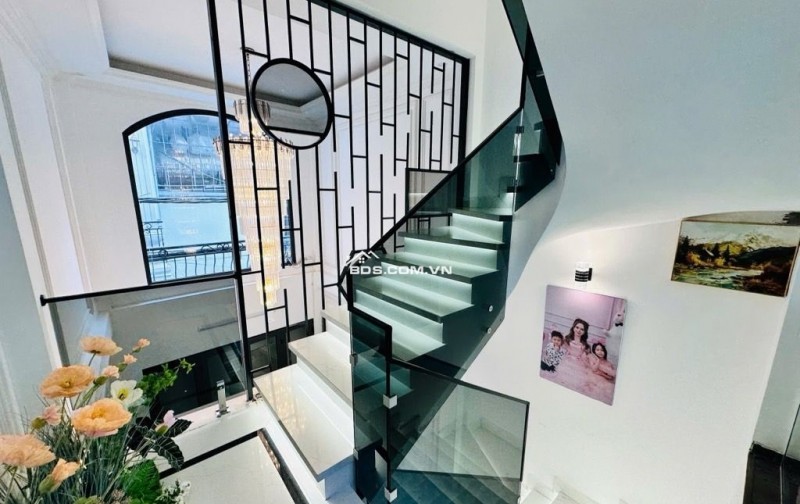 NHÀ ĐẸP LẠC LONG QUÂN – NGÕ RỘNG Ô TÔ – KINH DOANH TỐT – 2 MẶT THOÁNG