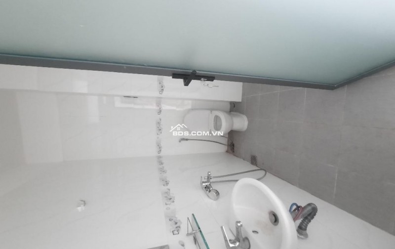 Bán nhà view sông, gần Quận 5, 3 tầng, Quận 8, 3.5x18, 6.x tỷ.