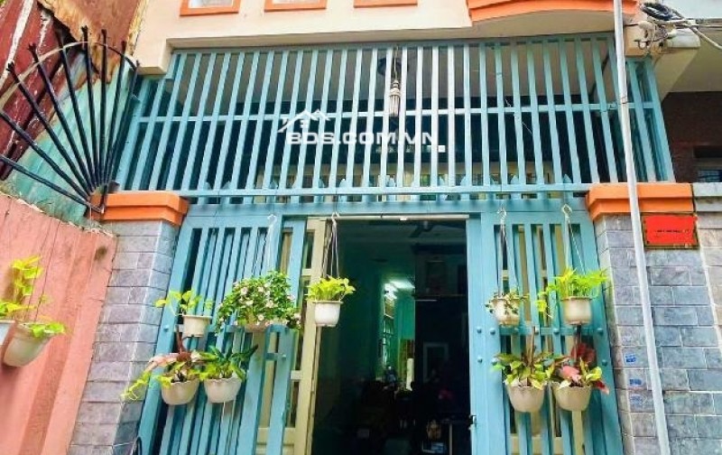 Bán nhà 3 tầng, Quận 8, hẻm 6m, gần Võ Văn Kiệt, 3.6x14, nhỉnh 5 tỷ.