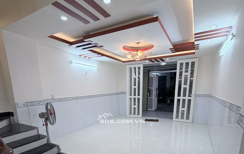 Cho thuê nhà nguyên căn hẻm xe hơi