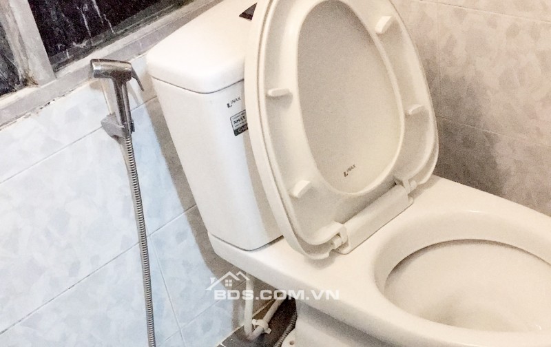 Cho Thuê Phòng Quận 1 Giá Rẻ có Cửa sổ Lớn, Ban Công Thoáng Mát, sạch sẽ