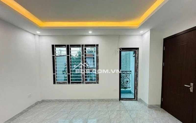 Nhà đẹp Xuân Phương 30M x 5 tầng, 6,2 tỷ, gần ô tô