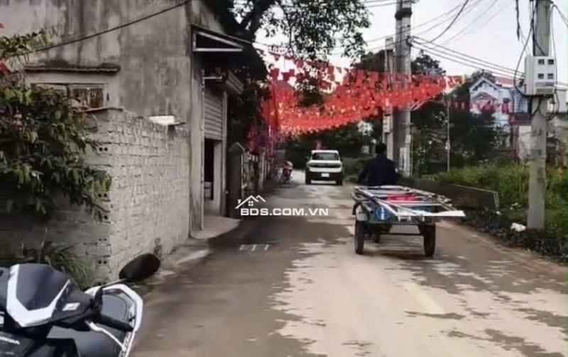 Cần bán lô đất siêu đẹp mặt tiền đường nhựa Xã Chuyên Mỹ, Hà Nội, DT 150m2, giá chỉ 30tr/m2