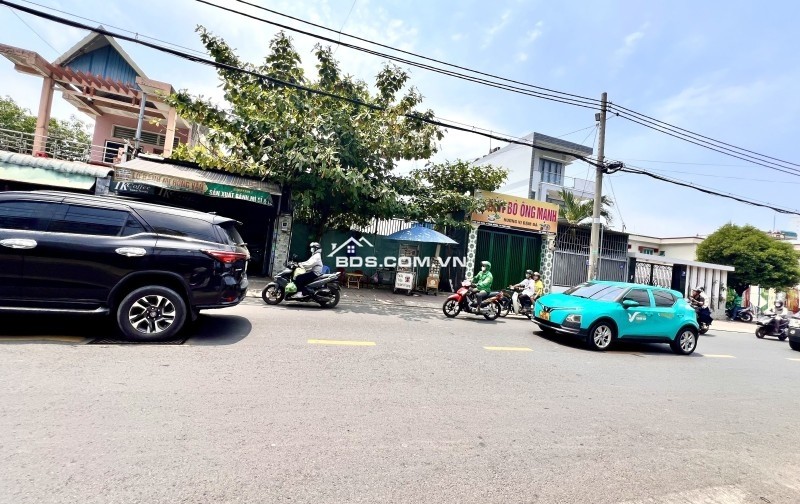 Bán gấp chia tài sản - Đất thổ cư Mặt tiền Gò Dưa - Chợ Tam Bình chỉ hơn 50triệu/m2 (NỞ HẬU)