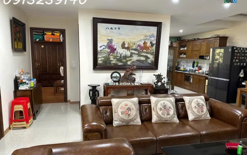 Tôi ( Chính chủ) cần bán căn hộ tại Chung cư 25 Lạc Trung, phường Vĩnh Tuy, DT 156m2, giá 80tr/m2