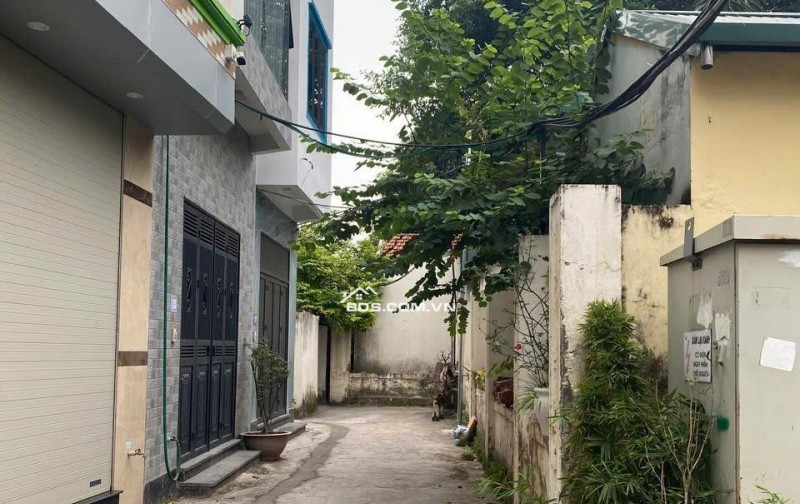 Hàng hiếm! Bán đất 3 mặt tiền ngõ 38 Kim Quan Thượng, Việt Hưng