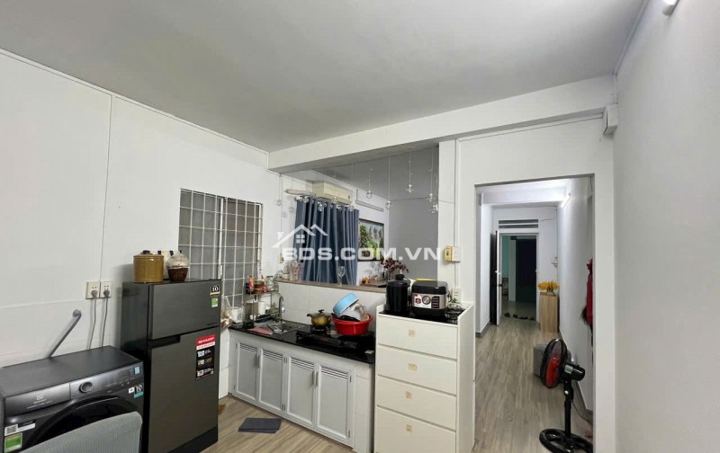 Chung cư 590, CMT8, Phường 11, Quận 3: 80m2,2p ngủ, Nt, 11tr/th