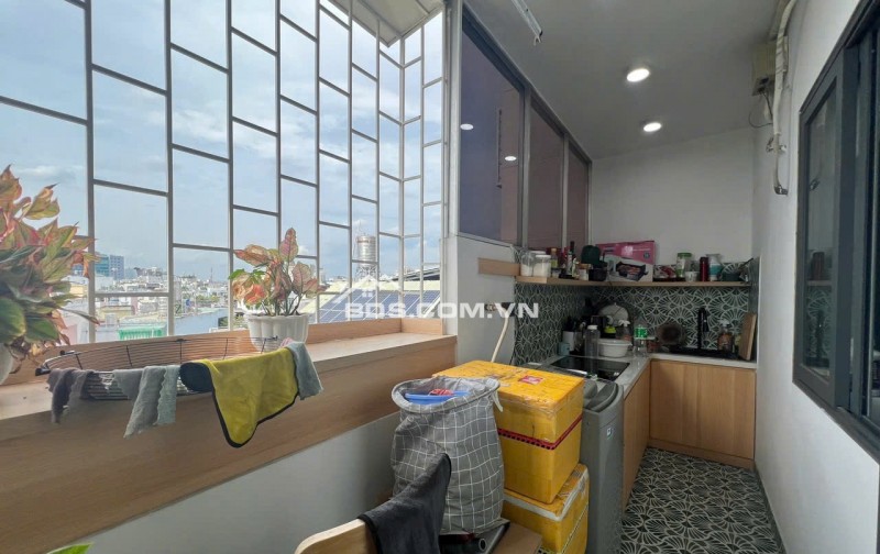 Chung cư 10A Trần Nhật Duật, Quận 1: 70m2,1p ngủ, NT, 10tr5/th