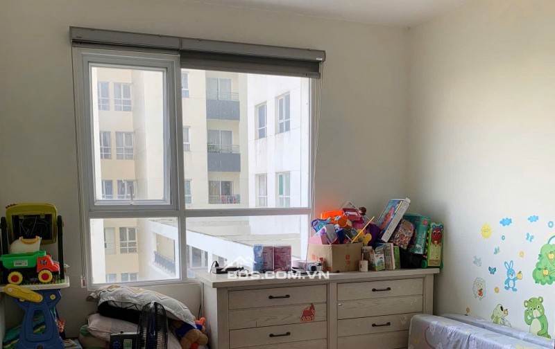 C/c Đặng Văn Ngữ, Phú Nhuận, Căn góc, 100m2, 3PN, 2WC, Giá 15tr/tháng. Nhà sạch